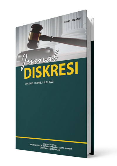 Jurnal Diskresi merupakan media open access setiap semester guna penyebarluasan (diseminasi) hasil penelitian dan pengabdian atau kajian konseptual tentang hukum. Jurnal Diskresi terbit dua nomor dalam setahun (Juni dan Desember) Jurnal Diskresi memuat hasil penelitian dan pengabdian atau kajian konseptual (hasil pemikiran) tentang hukum, konstitusi, serta isu-isu hukum tata negara yang belum pernah dipublikasikan di media lain. Jurnal Diskresi ditujukan untuk kalangan pakar, akademisi, praktisi, penyelenggara negara, LSM, serta pemerhati hukum konstitusi dan ketatanegaraan. 